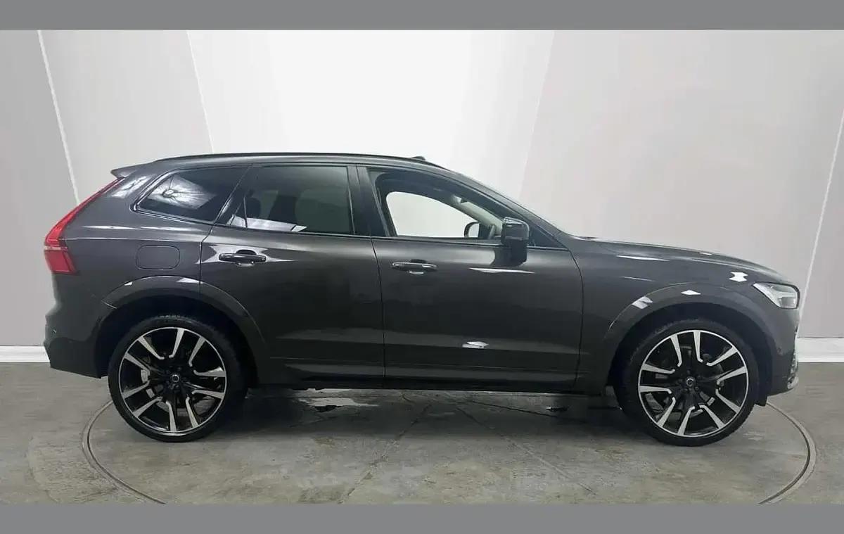 Used Volvo XC60 Ultimate 247 HP (181 kW) 2022 Grey SUV