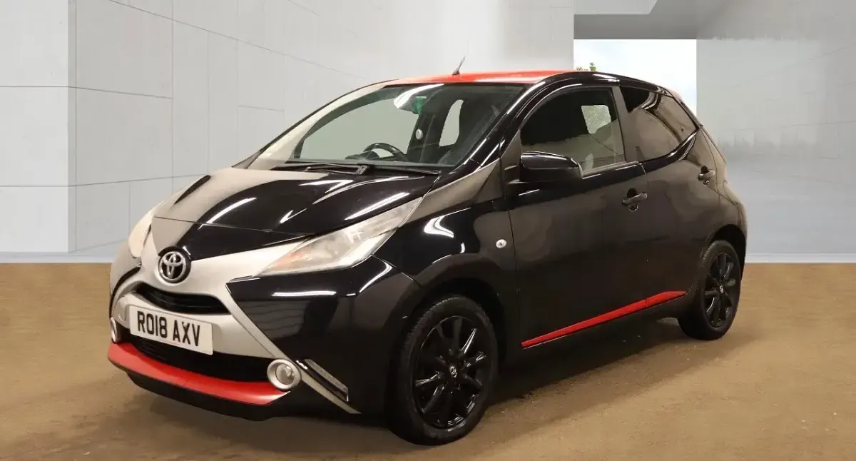 Used Toyota Aygo x-press 2018 Black Hatchback