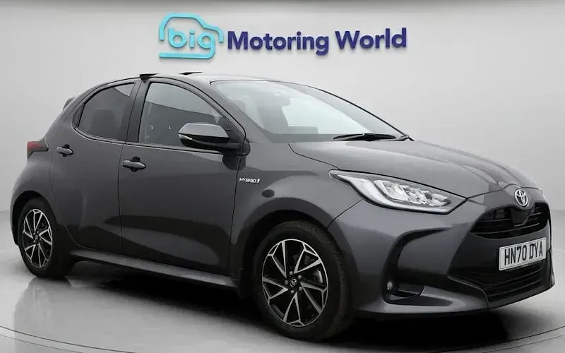 Used Toyota Yaris Design 116 HP (85 kW) 2020 Hatchback