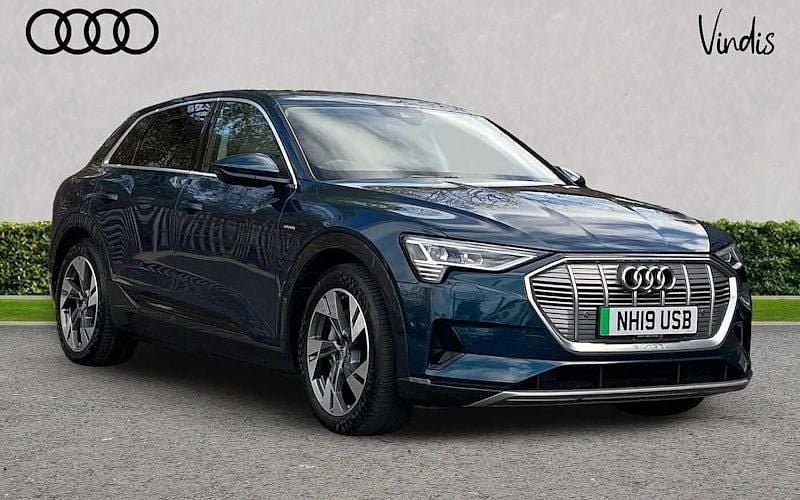 Used 2020 Audi e-tron Comfort SUV | £20,490 (Fair price) - Image 1/4