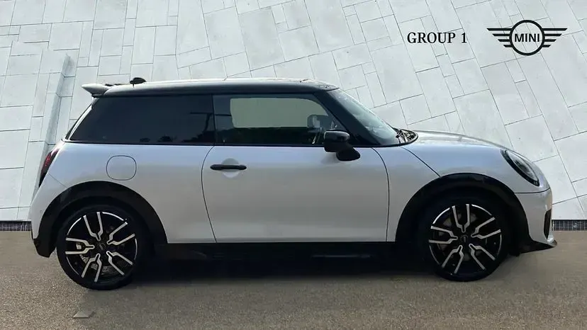 Used Mini Cooper Sport 150 kW (204 HP) 2026 White Hatchback