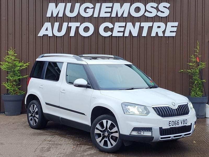 Used Skoda Yeti LAURIN & KLEMENT 150 HP (110 kW) 2016 White SUV