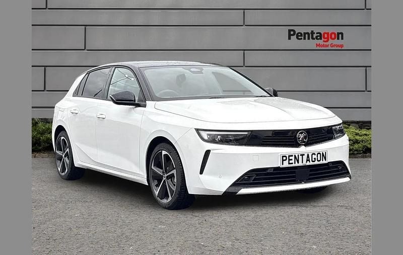 Other New 2025 Vauxhall Astra Hatchback | £20,990 (Super price) - Image 1/4