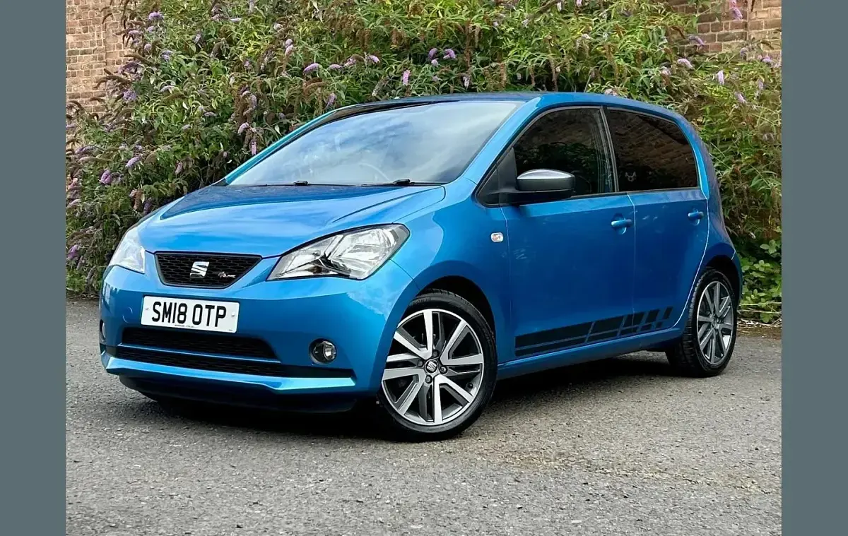 Used Seat Mii FR-Line 73 HP (53 kW) 2018 Blue Hatchback