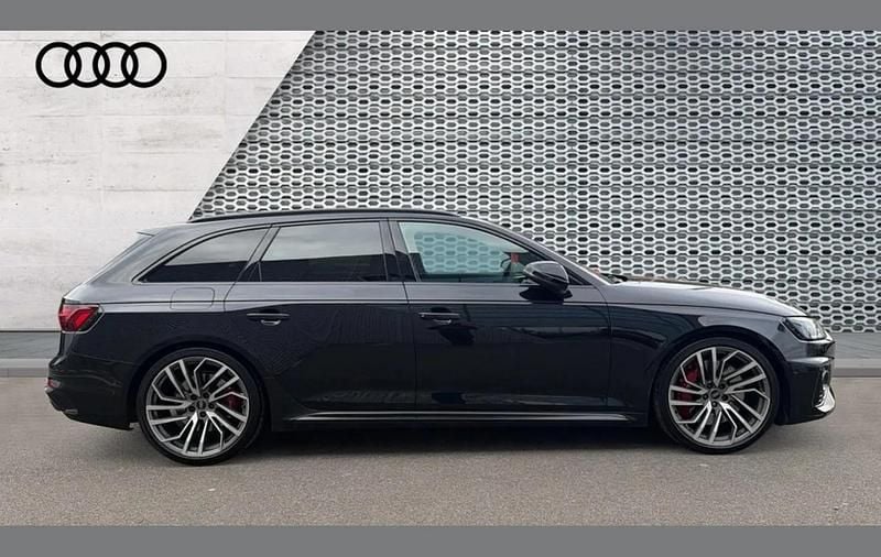 Used Audi RS4 Advanced 444 HP (326 kW) 2024 Black Estate