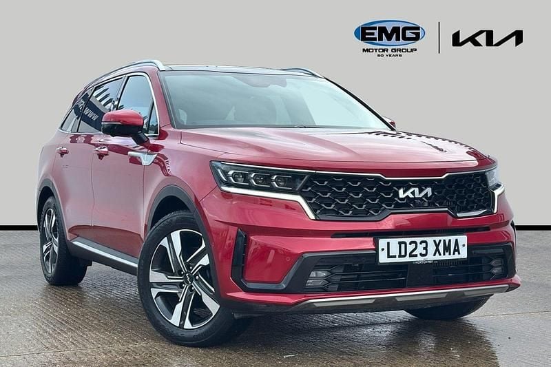 Red Used 2023 Kia Sorento SUV | £36,995 (Good price) - Image 1/3