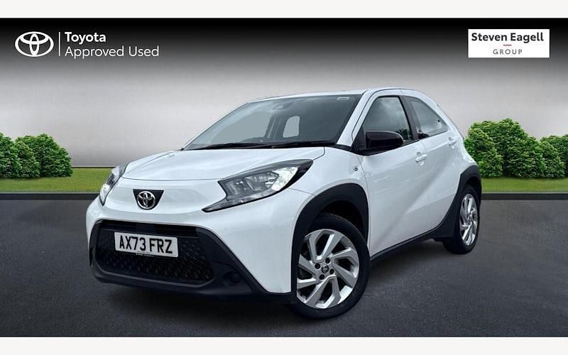 Used Toyota Aygo X PURE 72 HP (52 kW) 2025 SUV