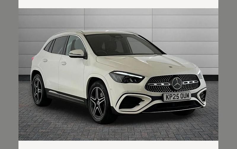 Used Mercedes GLA200 Executive 161 HP (118 kW) 2025 White SUV