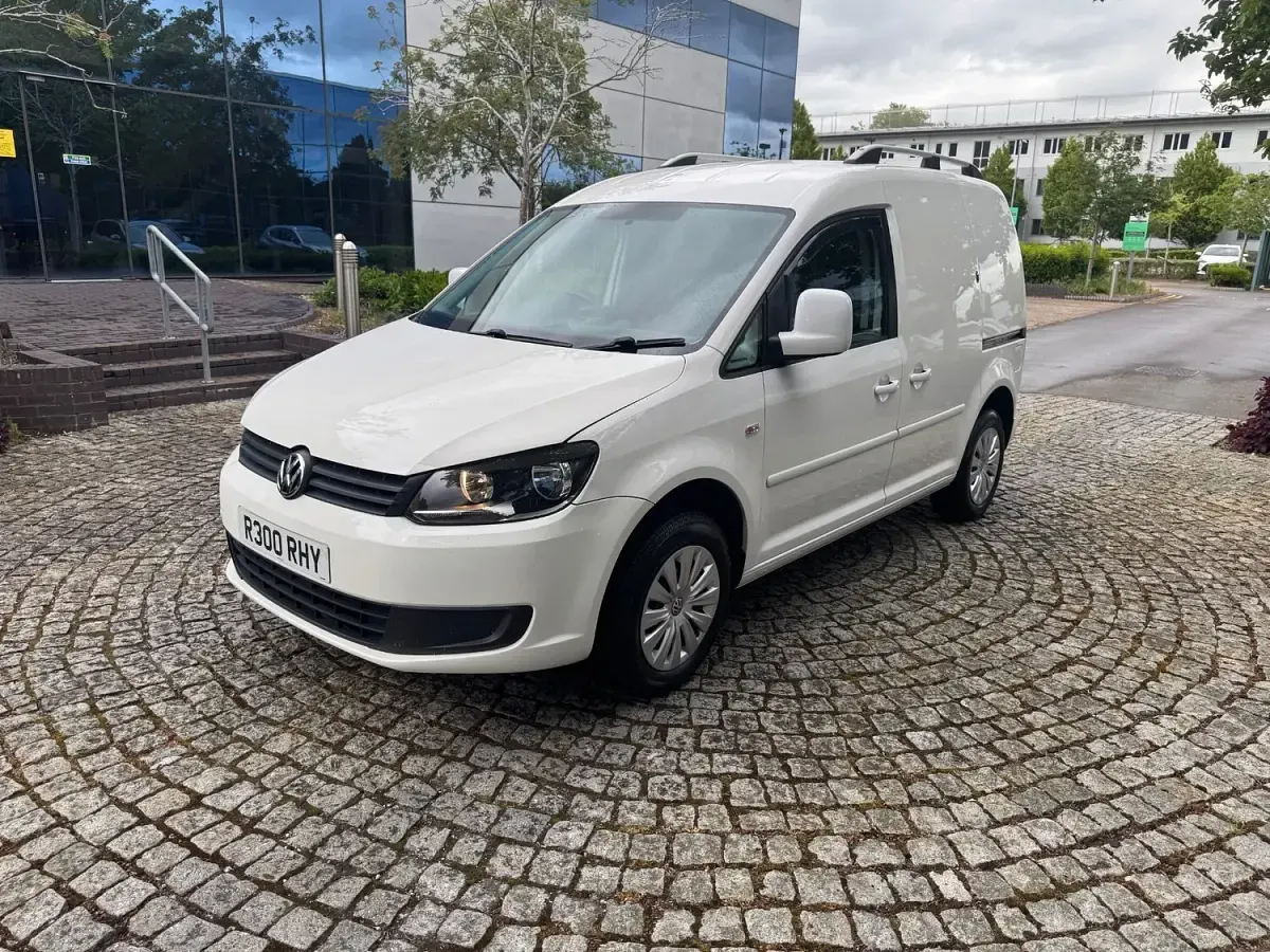 Used VW Caddy Startline 75 HP (55 kW) 2016 White MPV