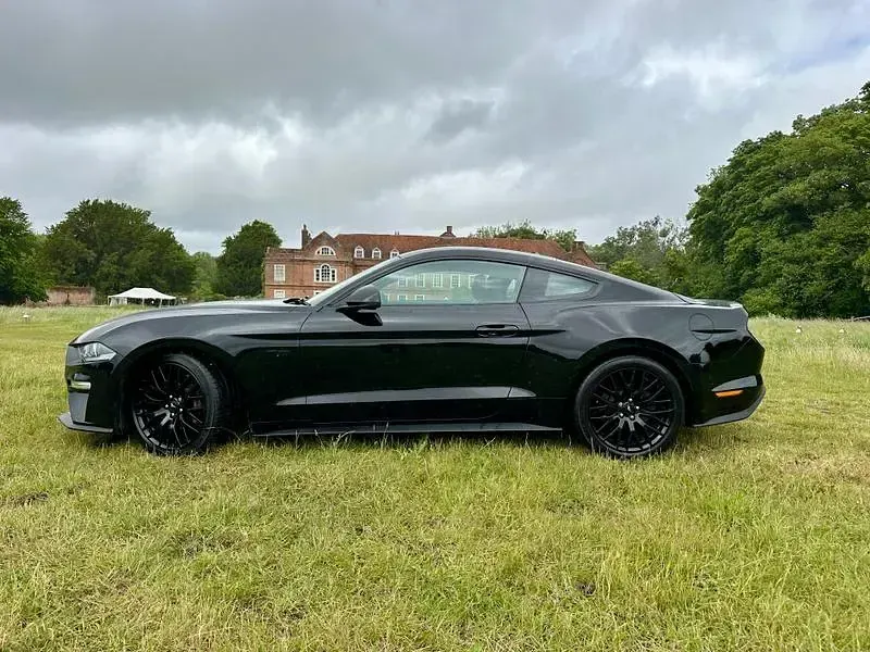 Used Ford Mustang GT Fastback 450 HP (330 kW) 2018 Black Coupe