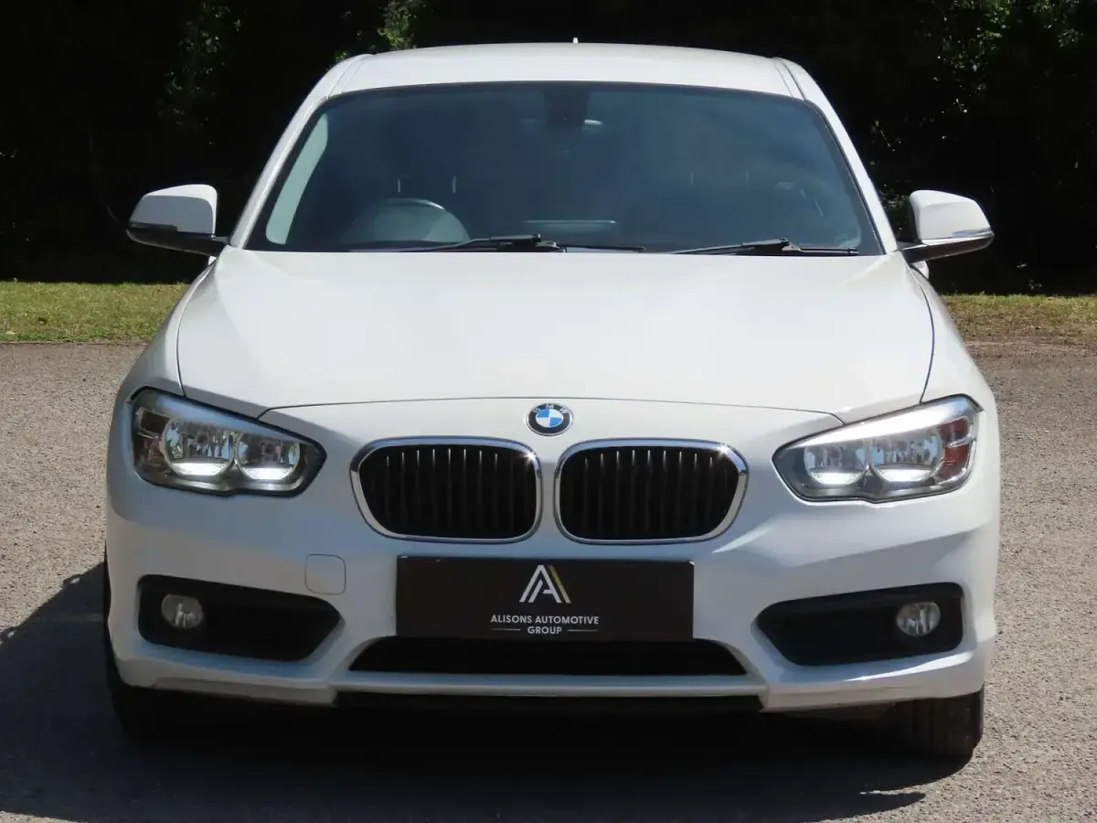 Used BMW 116 Efficient Dynamics 2017 White Hatchback