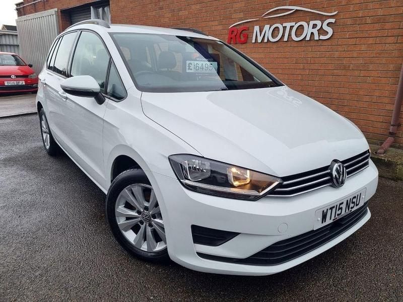 Used VW Golf Sportsvan SE 109 HP (80 kW) 2015 White MPV
