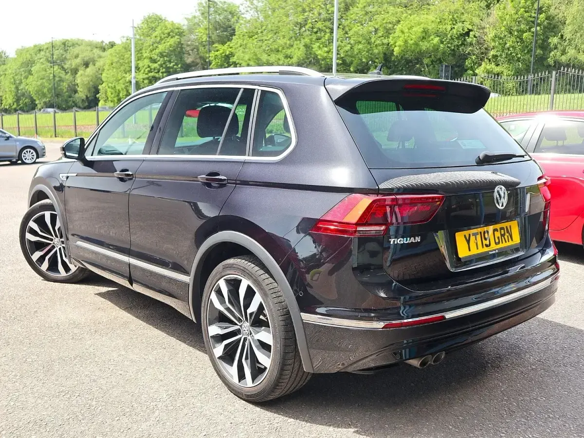 Used VW Tiguan R-line 150 HP (110 kW) 2019 Black SUV