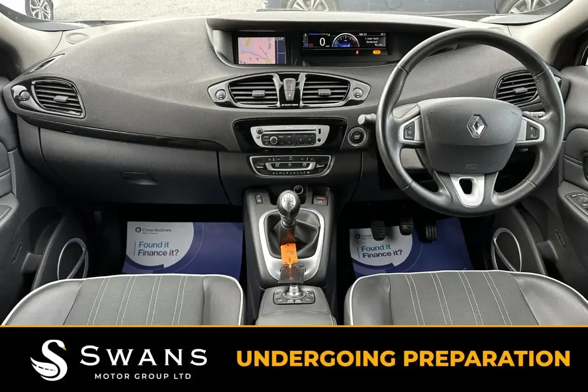 Używany Renault Grand Scénic III Dynamique 2013 Czerwony Minivan