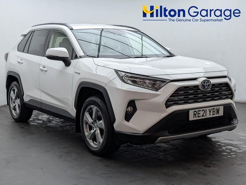 White Used 2021 Toyota RAV4 Design Estate | £20,750 (Good price) - Image 1/4