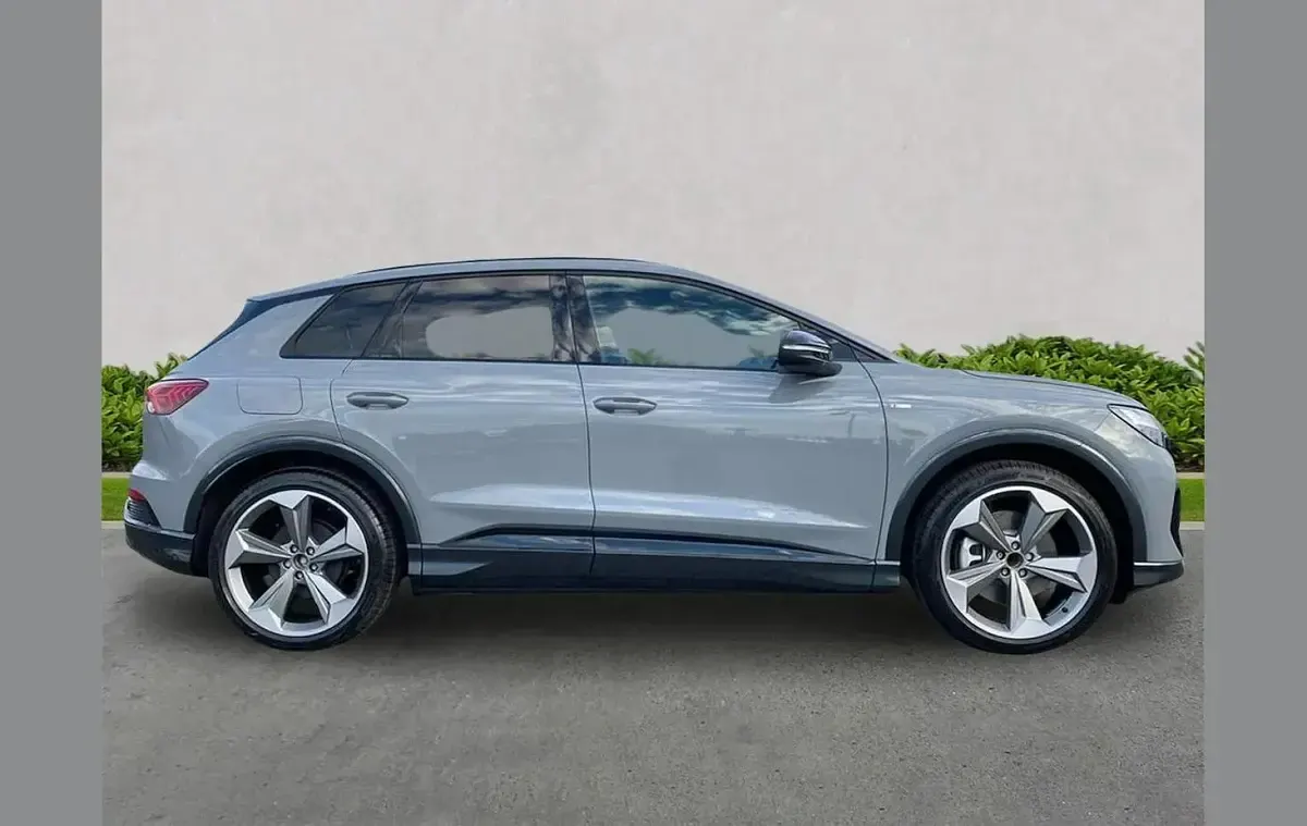 New Audi Q4 e-tron Black Edition 245 kW (334 HP) 2025 Other SUV