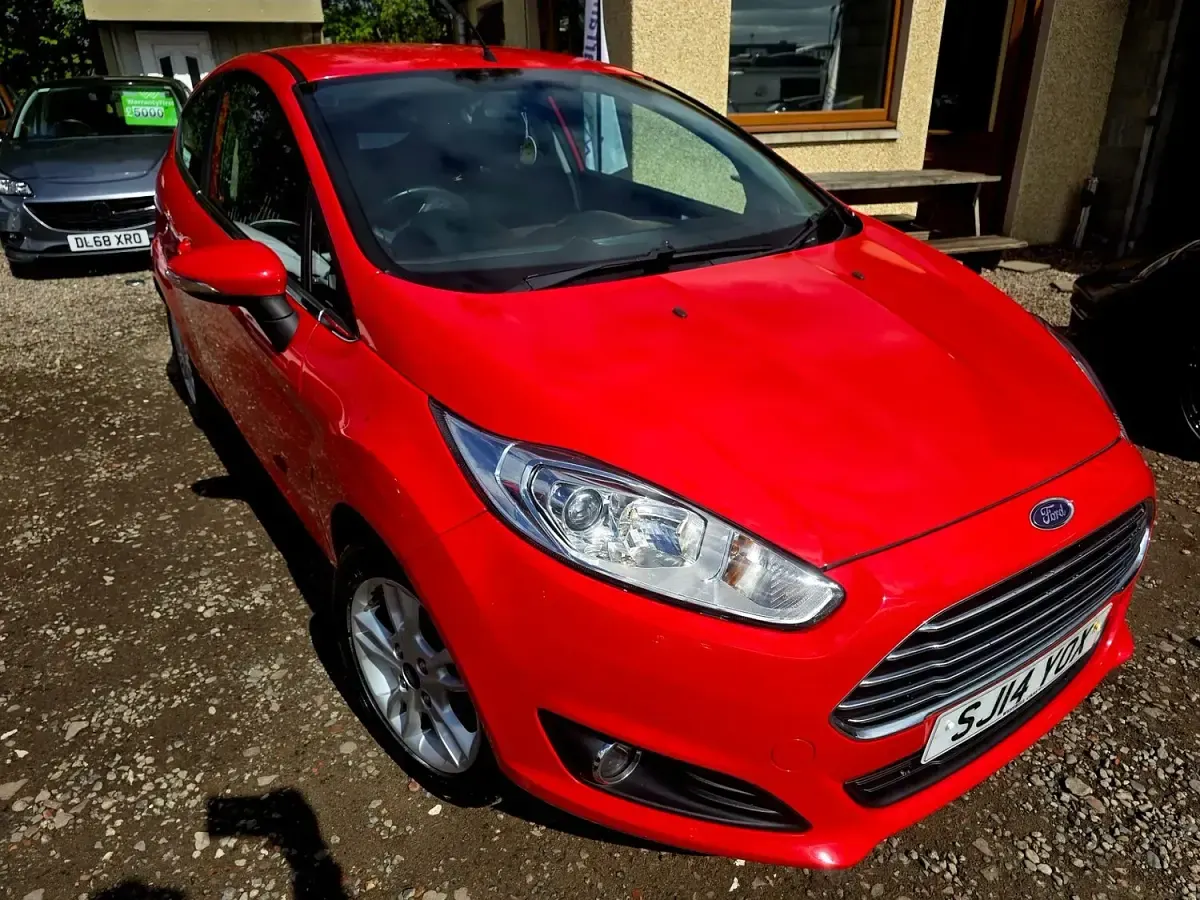 Used Ford Fiesta Zetec 2014 Red Hatchback