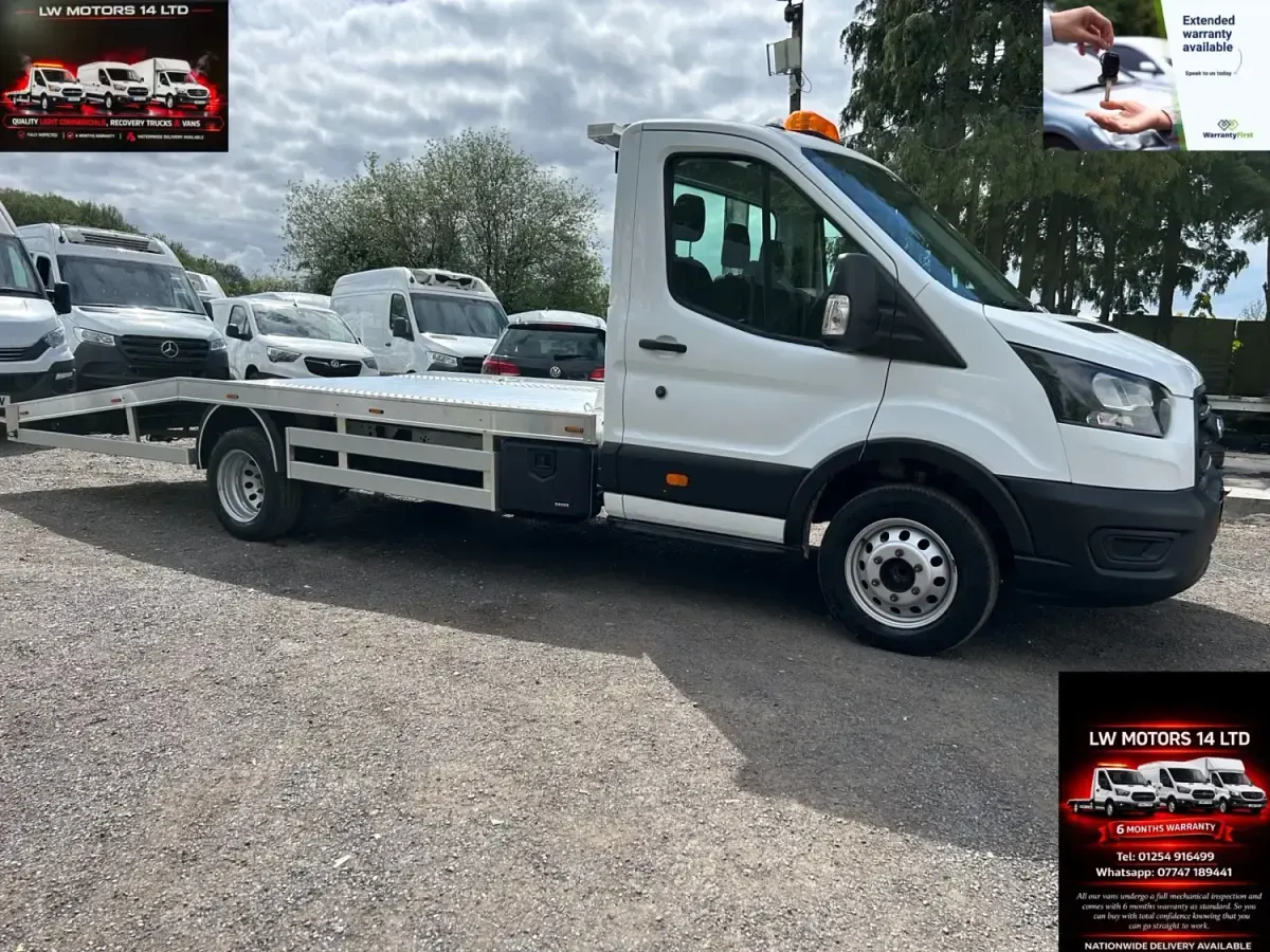 Second-hand Ford Transit 130 CP (95 kW) 2023 Alb Cabrio