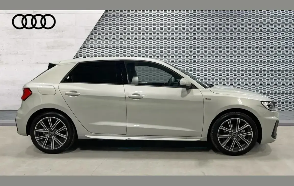 New Audi A1 S-Line 147 HP (108 kW) 2026 Silver SUV