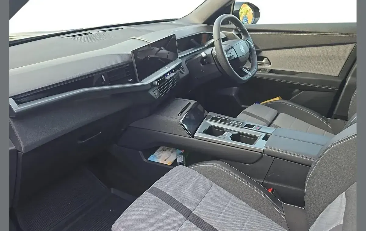 Used Vauxhall Grandland 156 kW (213 HP) 2025 Black SUV