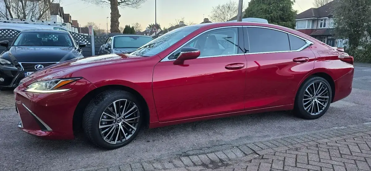Used Lexus ES300H 2023 Red Sedan