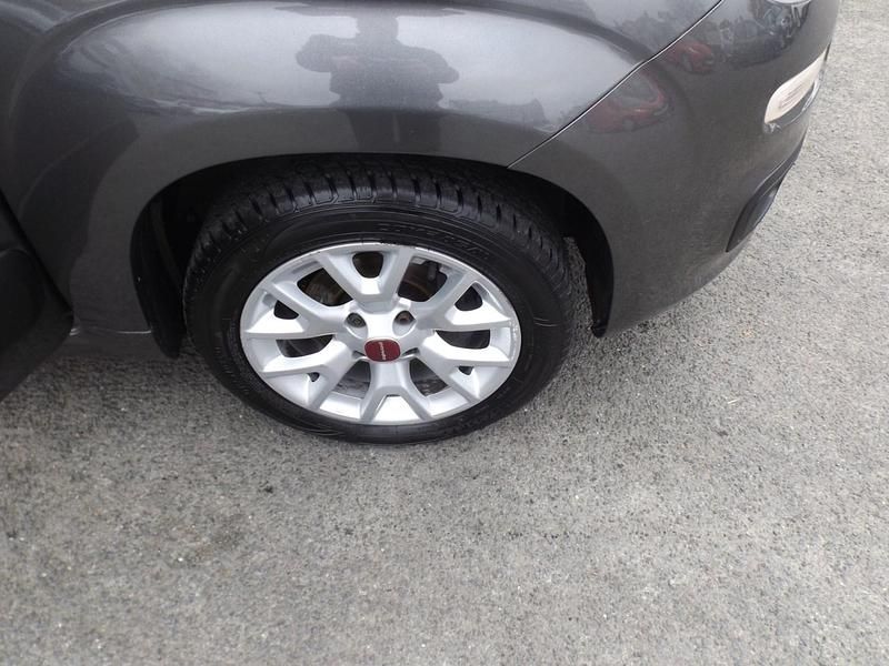 Used Fiat Panda Lounge 85 HP (62 kW) 2017 Grey Hatchback