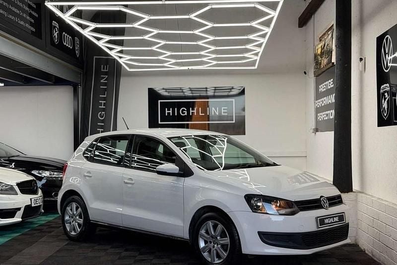Used VW Polo SE 70 HP (51 kW) 2010 White Hatchback