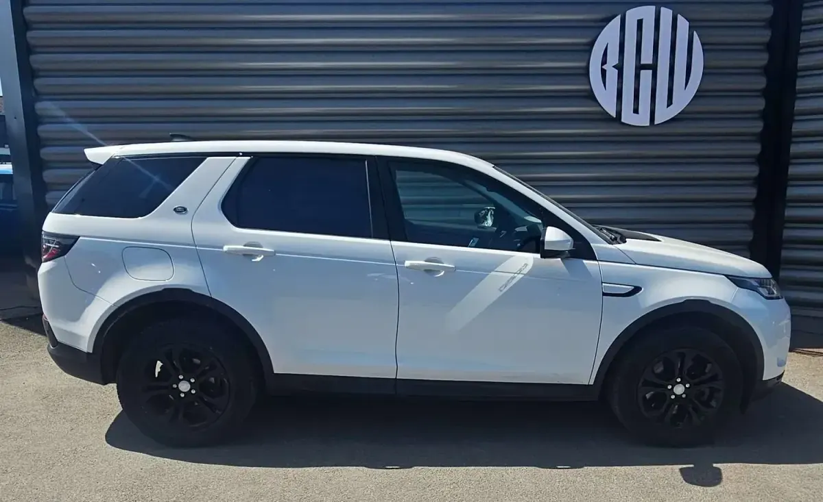 Used Land Rover Discovery Sport 2022 White SUV