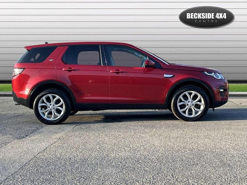 Begagnad Land Rover Discovery Sport HSE 2015 Röd SUV
