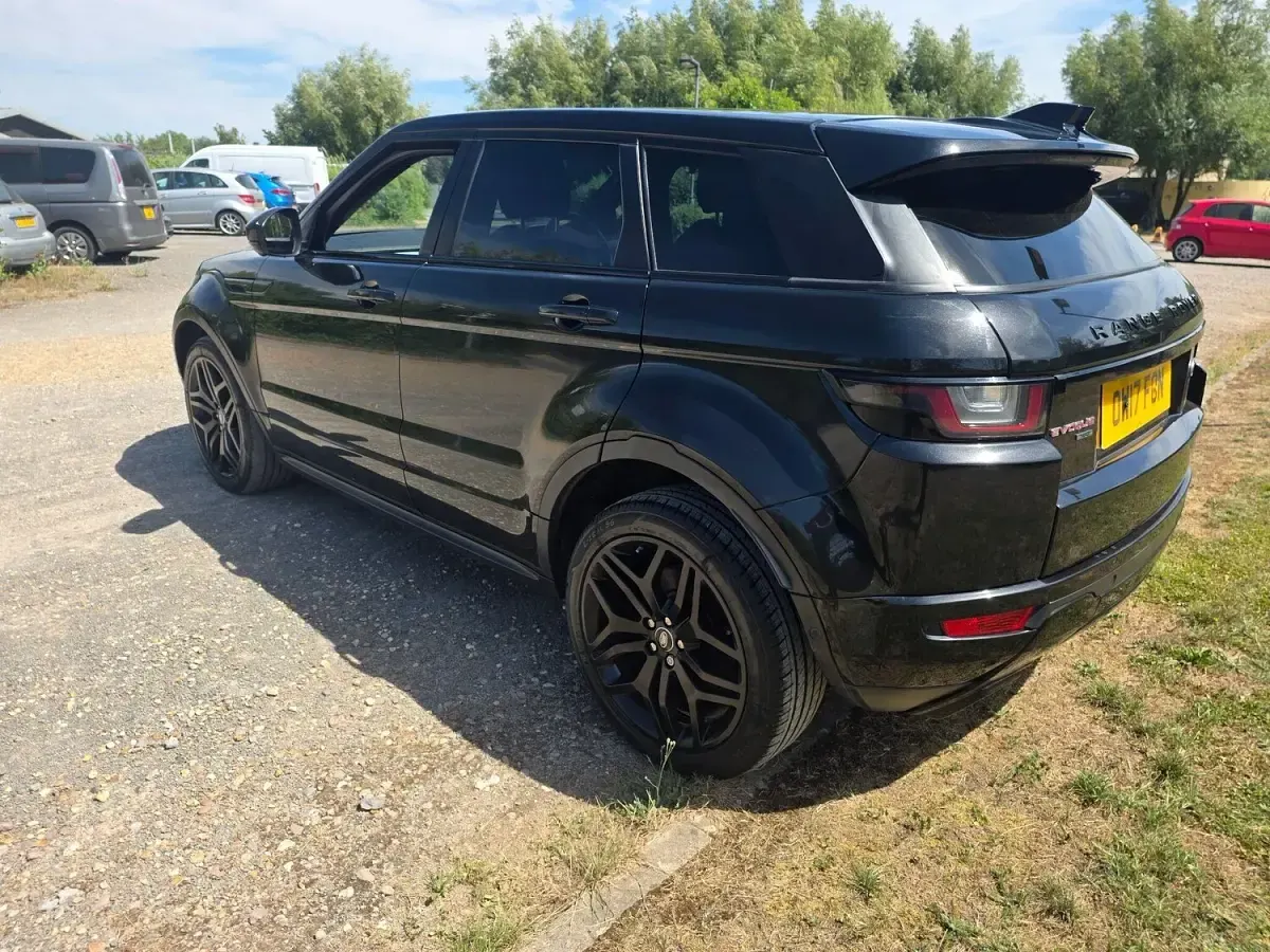 Used Land Rover Range Rover evoque HSE Dynamic 2017 Black Estate