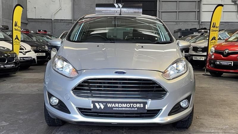 Used Ford Fiesta Zetec 2014 Silver Hatchback