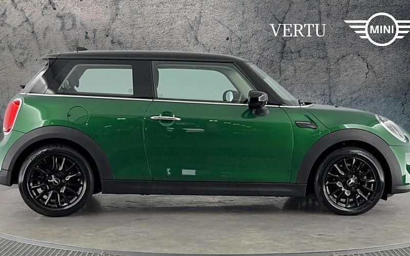 Used Mini Cooper Classic 136 HP (100 kW) 2022 Green Hatchback