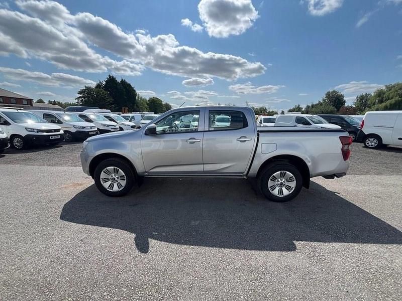 Used Isuzu Pick up 164 HP (120 kW) 2021 Silver Pickup