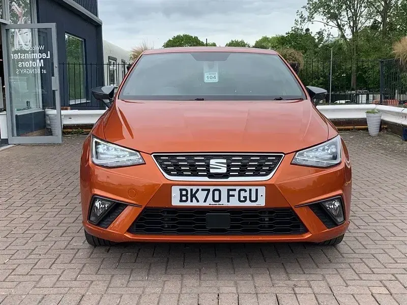 Begagnad Seat Ibiza XCELLENCE 95 HK (69 kW) 2020 Orange Halvkombi