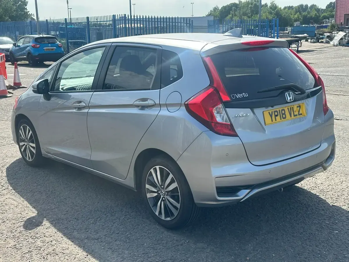 Used Honda Jazz EX 102 HP (75 kW) 2018 Silver Hatchback