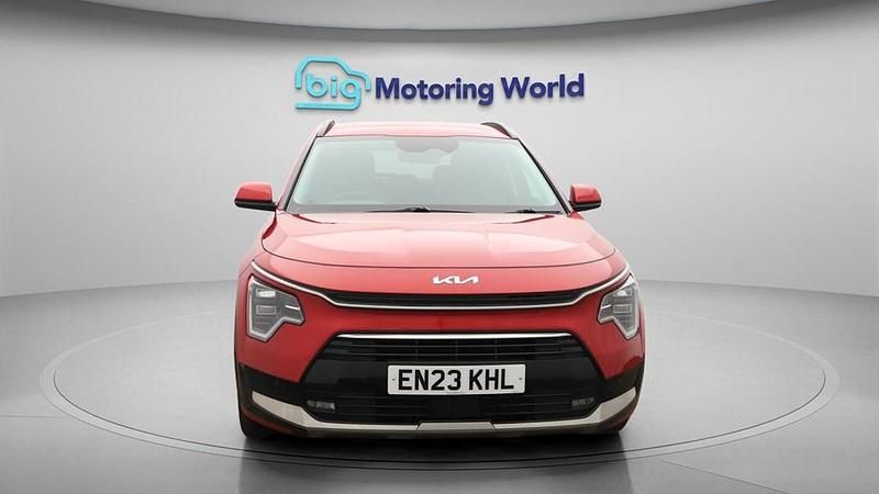 Used Kia Niro 139 HP (102 kW) 2023 Red SUV