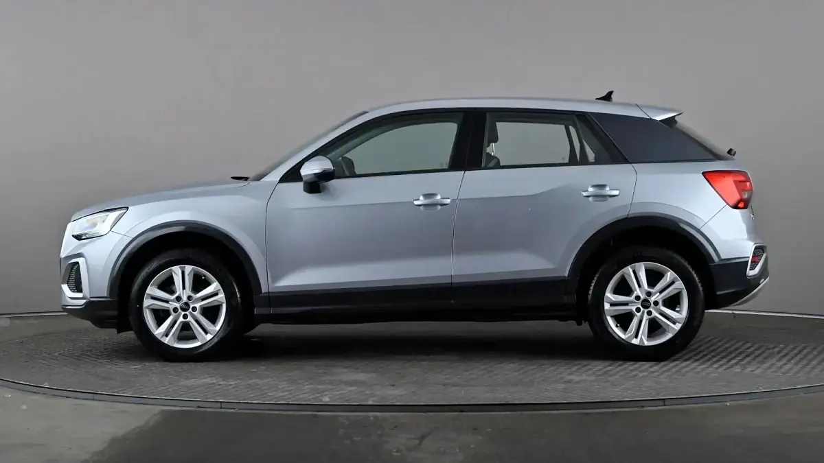 Used Audi Q2 Sport 110 HP (80 kW) 2023 Silver SUV