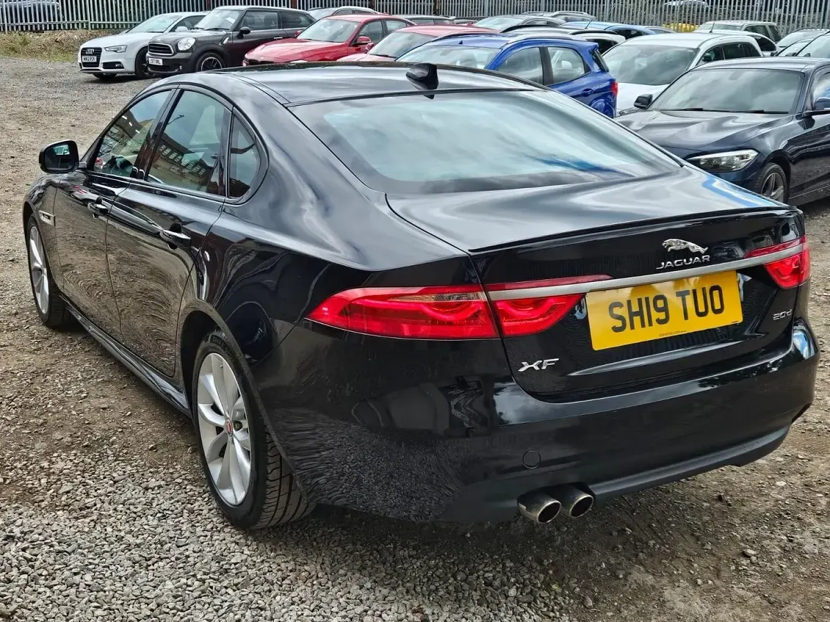 Used Jaguar XF R-Sport 180 HP (132 kW) 2019 Black Sedan