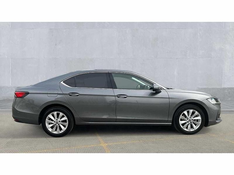 Used Skoda Superb SE Technology 150 HP (110 kW) 2025 Graphite grey Hatchback