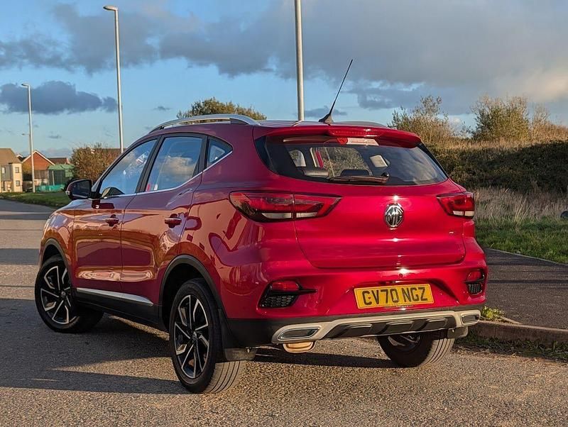 Used MG ZS Exclusive 2020 Red Hatchback