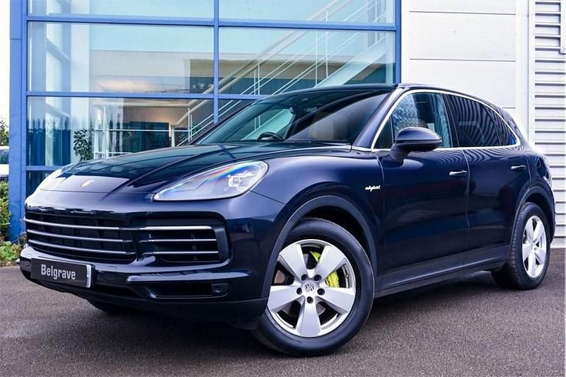 Used 2022 Porsche Cayenne S E-Hybrid SUV | £57,980 (A bit pricey) - Image 1/1