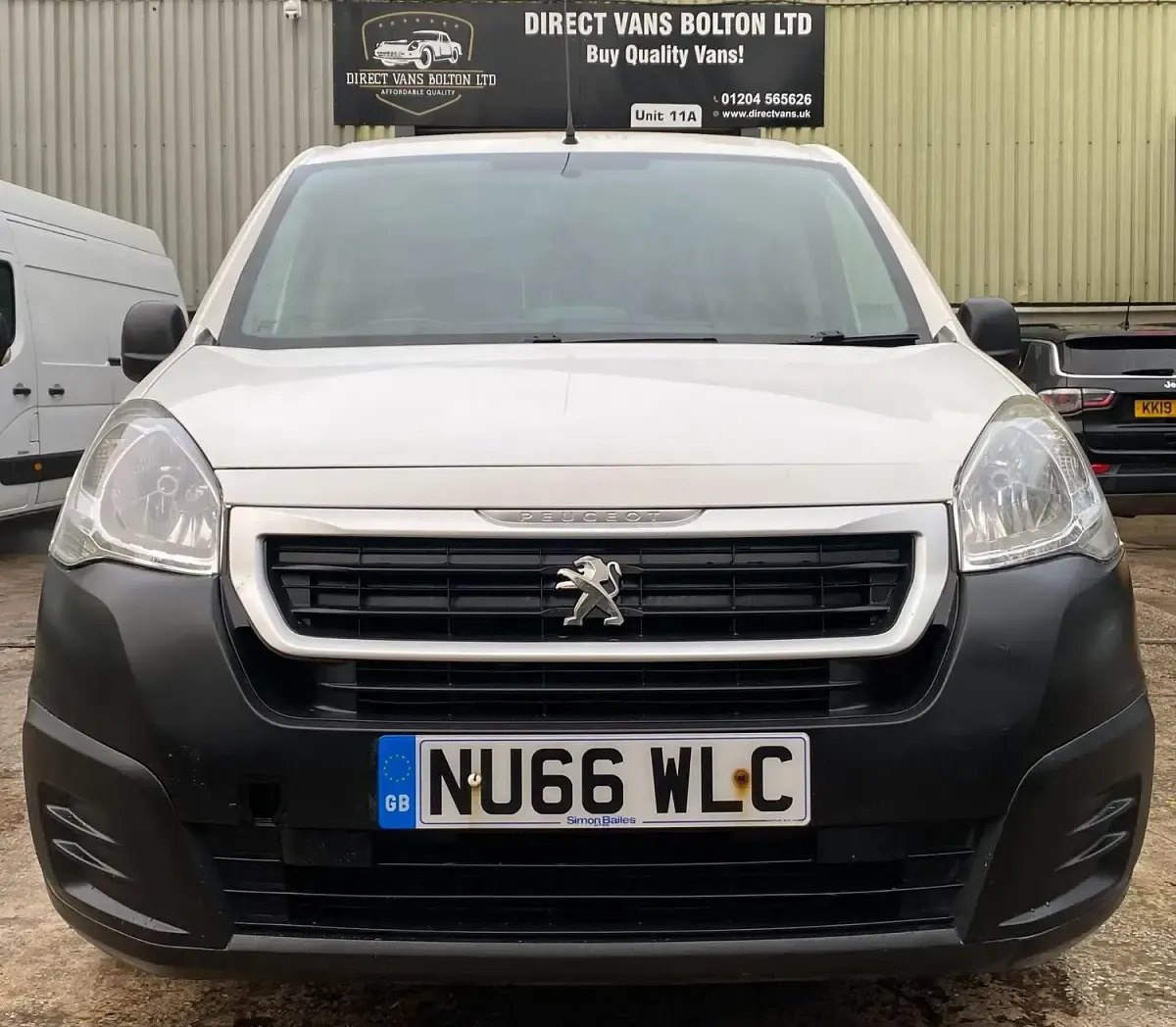 Used Peugeot Partner S 100 HP (73 kW) 2016 White MPV