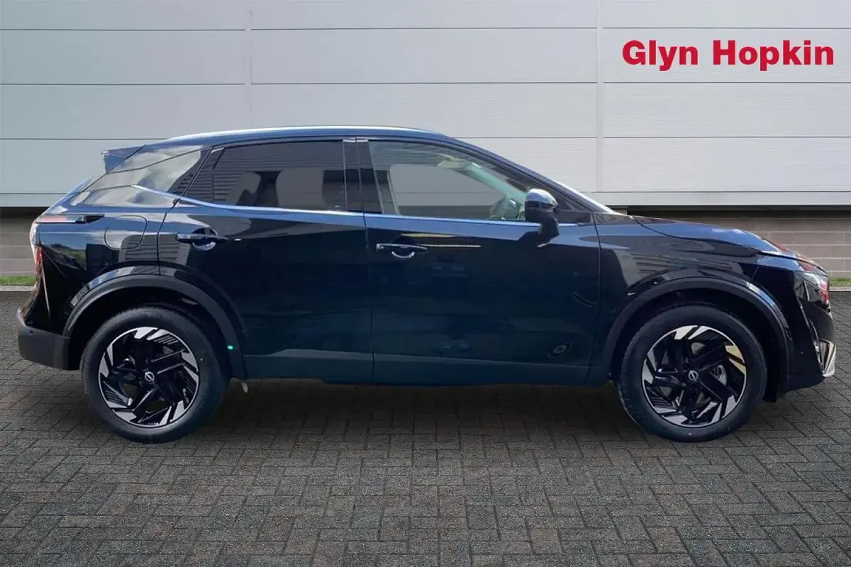 New Nissan Qashqai N-Connecta 190 HP (139 kW) 2026 Black SUV