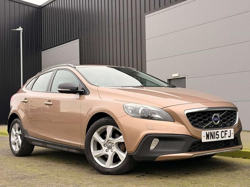 Used Volvo V40 2015 Bronze Hatchback
