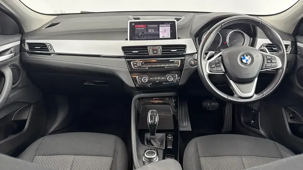 Begagnad BMW X2 Sport Line 189 HK (139 kW) 2020 Vit SUV