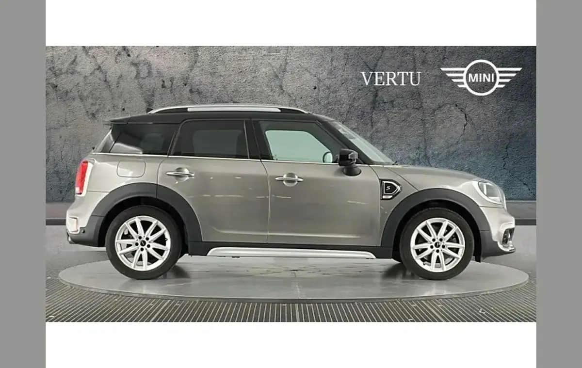 Used Mini Cooper S Countryman Sport 188 HP (138 kW) 2019 Silver SUV