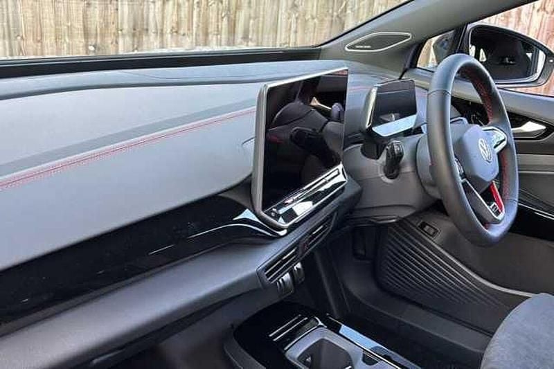 New VW ID.4 GTX 250 kW (340 HP) 2025 Red SUV