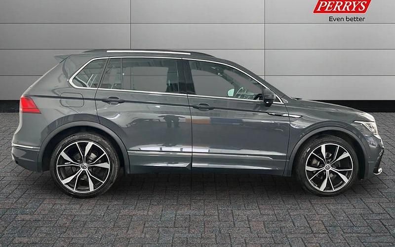 Used VW Tiguan R-line 150 HP (110 kW) 2023 SUV