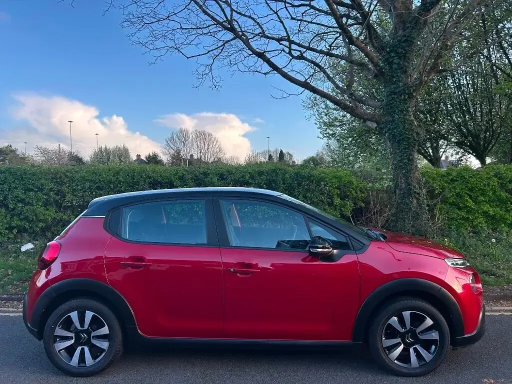 Used Citroën C3 Feel 80 HP (58 kW) 2018 Red Hatchback