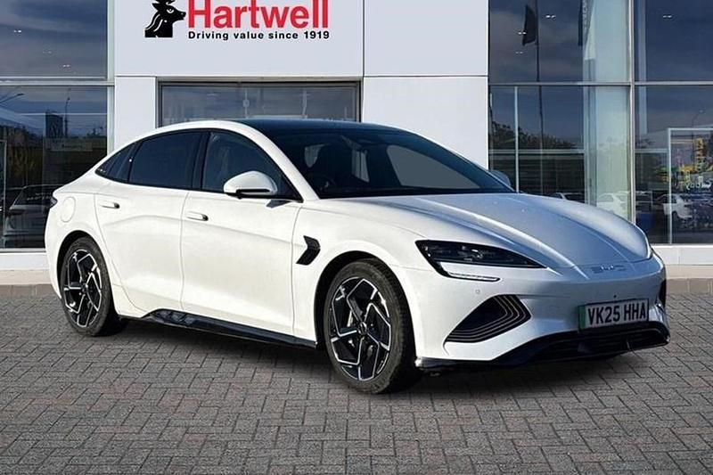 White Used 2025 BYD Seal Sedan | £33,999 (Super price) - Image 1/1